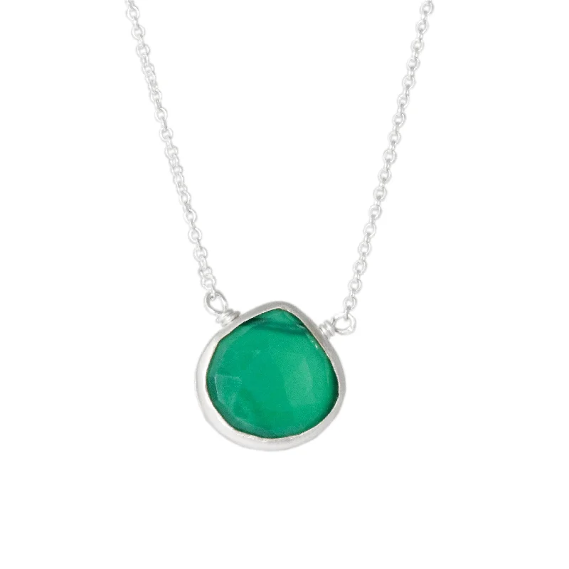 Beryl stone necklaces-Green Onyx Drop Necklace