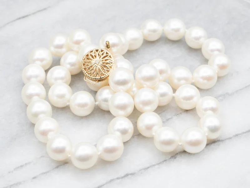 Jade healing necklaces-Big White Pearl Beaded Necklace with Diamond Clasp