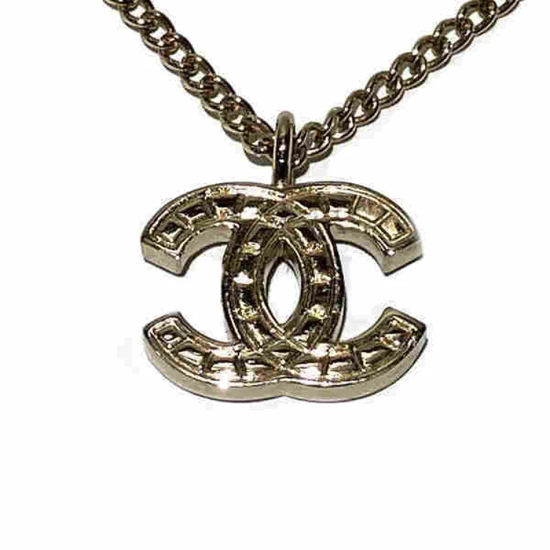 Iolite drop necklaces-Chanel   Plating Necklace (Pre-Owned)