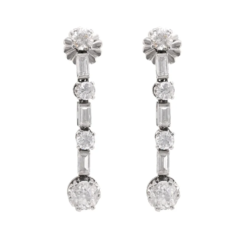 Bali tile earrings-Mid-Century 4.2 Carat Total Weight Diamond Platinum Drop Earrings