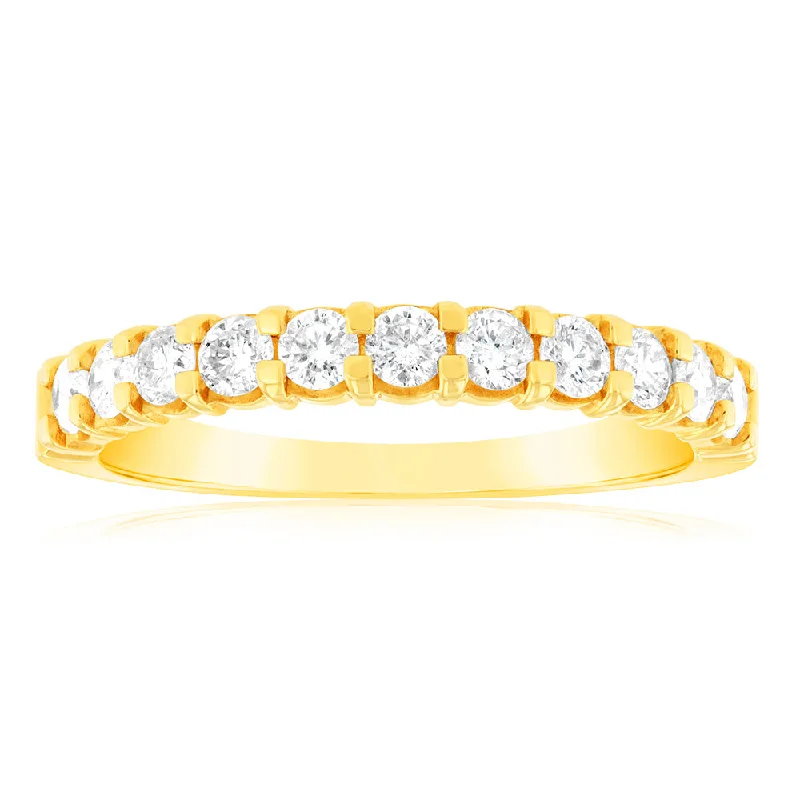 Thick band rings-18ct Yellow Gold Ring With 1/2 Carats Of Diamonds Set with 11 Diamonds