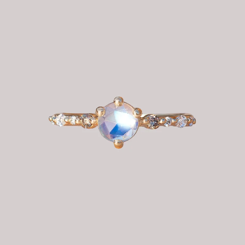 Smooth form rings-SPIRIT DUST — Moonstone Gold Ring