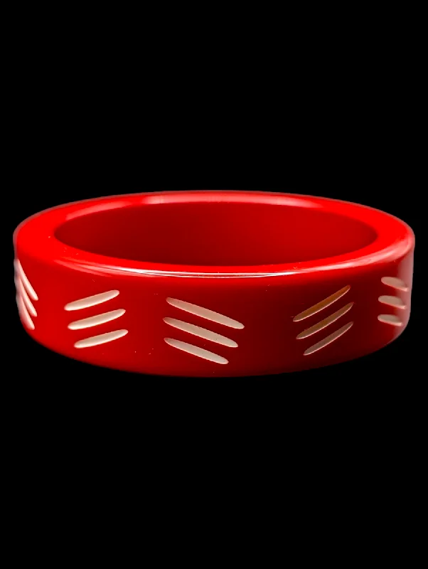 Polished gloss bracelets-1950s-1960s Cherry Red Bakelite Bangle Bracelet with Mod White Carved Pattern