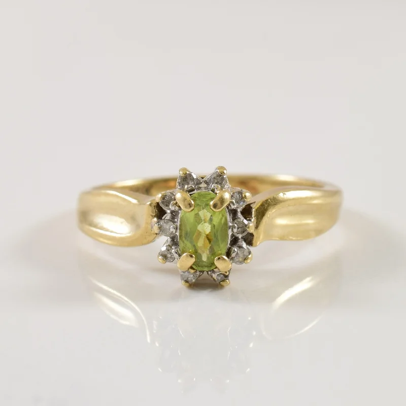 Yarn edge rings-Peridot & Diamond Halo Ring | 0.25ct, 0.08ctw | SZ 4.5 |